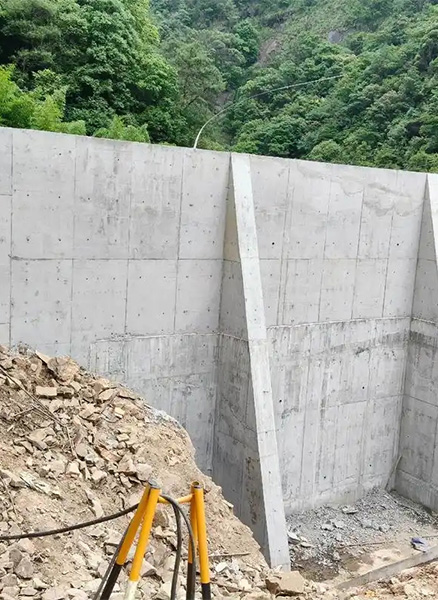 许昌长葛重力式挡土墙